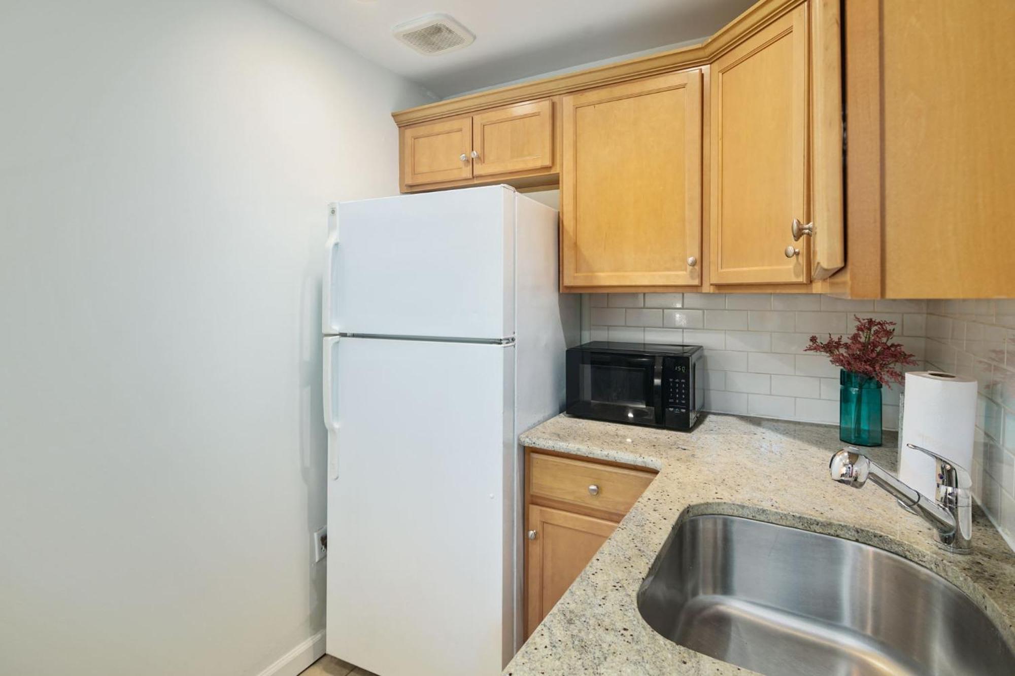 Stroll To Main St: 2br On The Park Apartamento