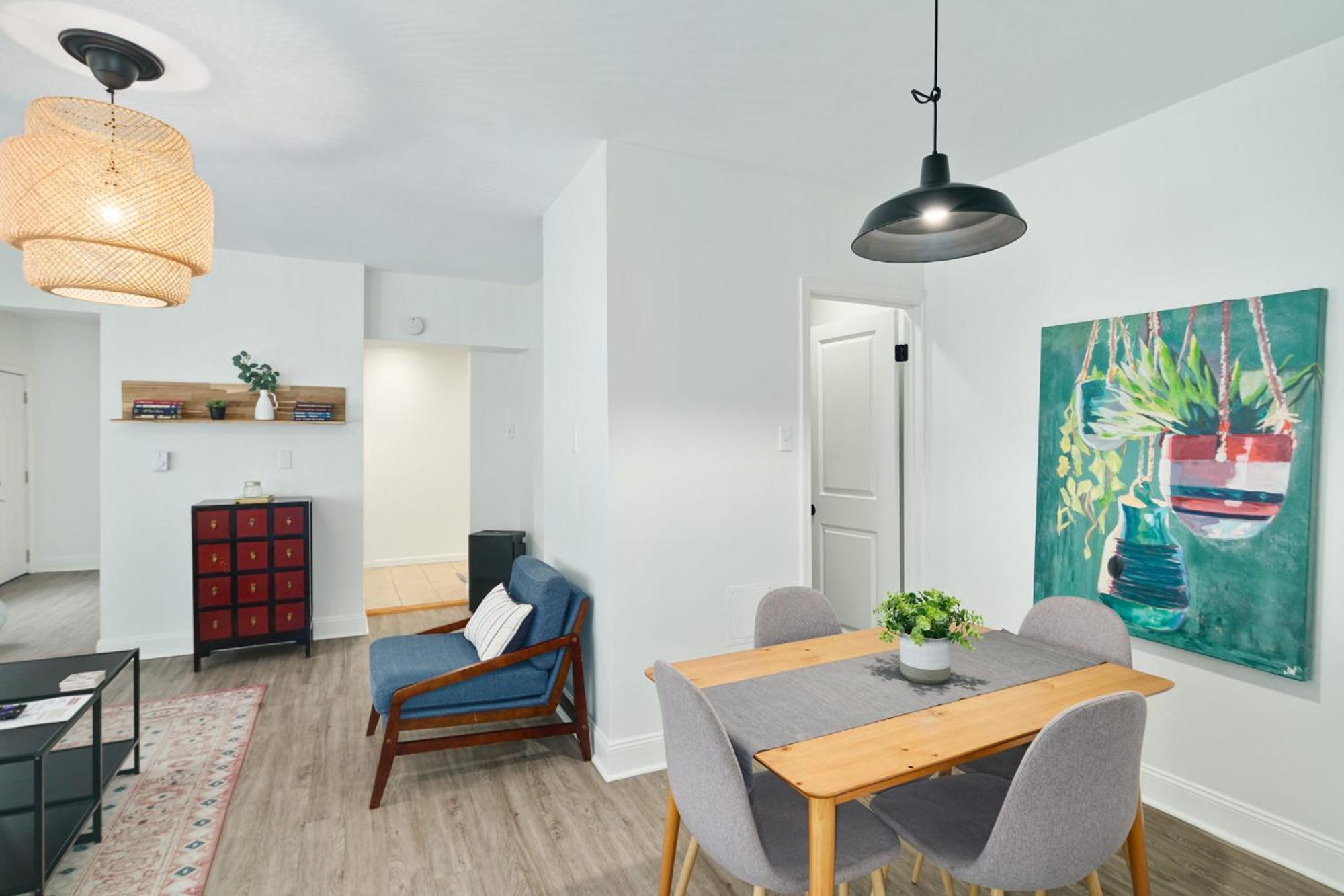 Apartamento Stroll To Main St: 2br On The Park *